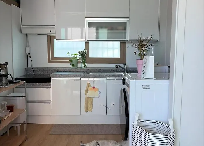 Apartment Maru Mansion *